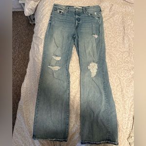 CUTE Mid-waisted jeans with partial flare (Style: KICK IT)
